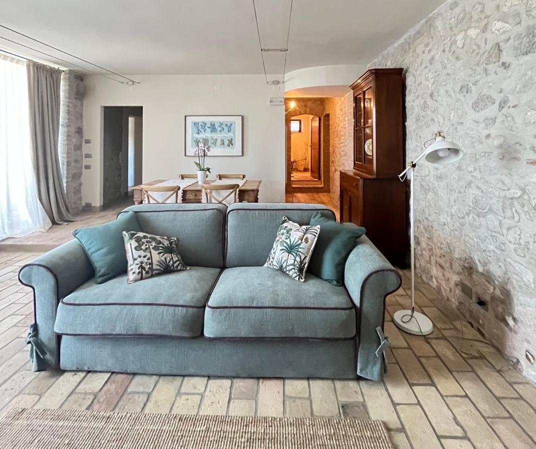 Le Mansarine Charme B&B Castellaro  ภายนอก รูปภาพ